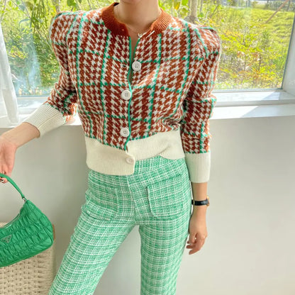 Chic Women's Long-Sleeved Knitted Sweater for Fall/Winter