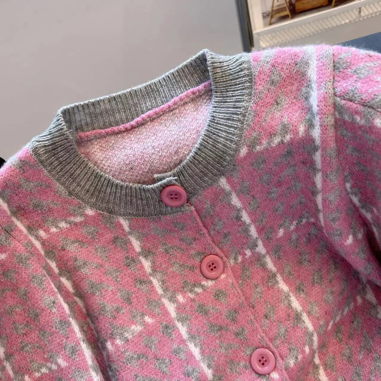 Chic Women's Long-Sleeved Knitted Sweater for Fall/Winter